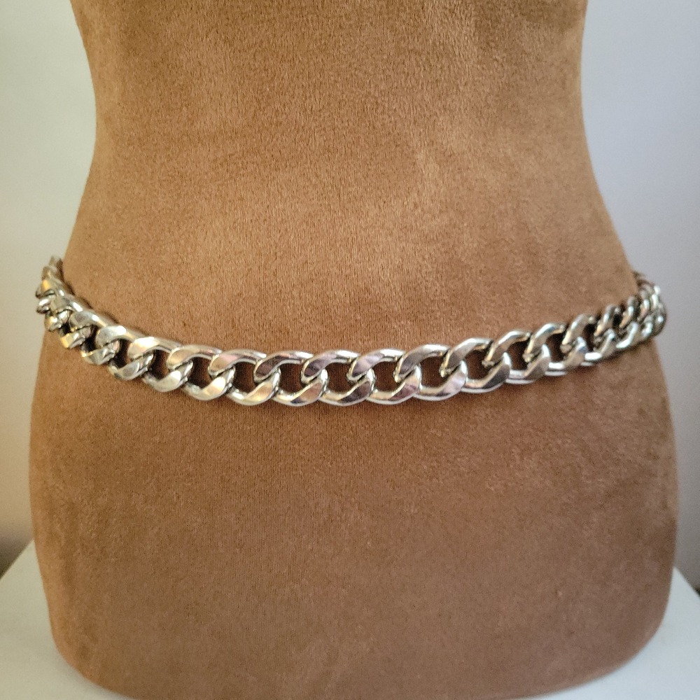 Vince Camuto Silver Tone Chunky Curb Link Chain Belt Size 39 Inch Y2K Cybercore
